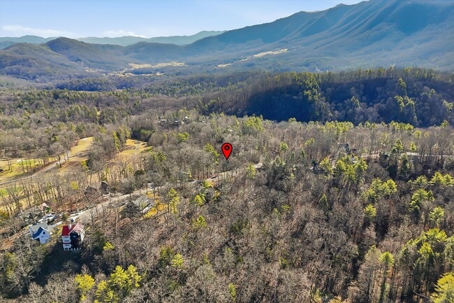 Building Photo - 106 Fairway Cir