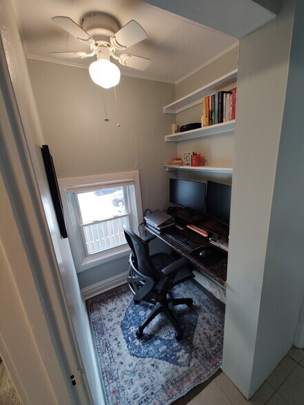 Office nook - 617 Delles Rd