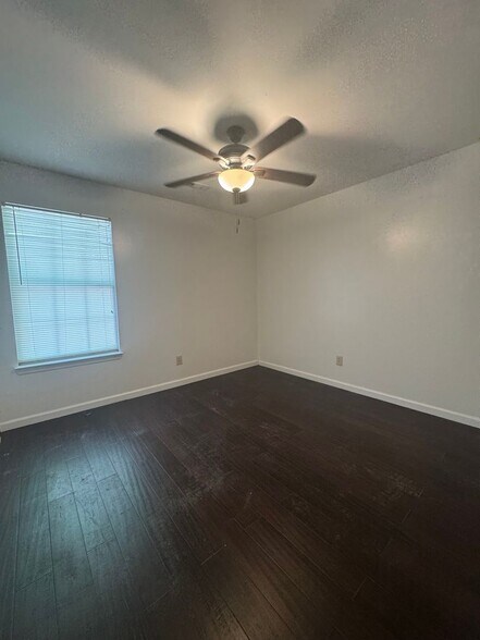 Building Photo - 95 Hampton Oaks Dr