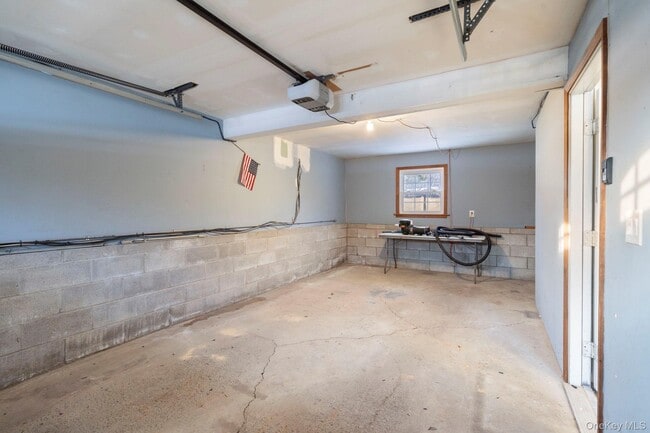 Building Photo - 148 Chandler Ln