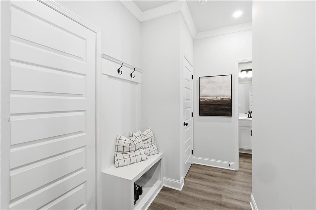 Building Photo - 6054 Morning Star Ln