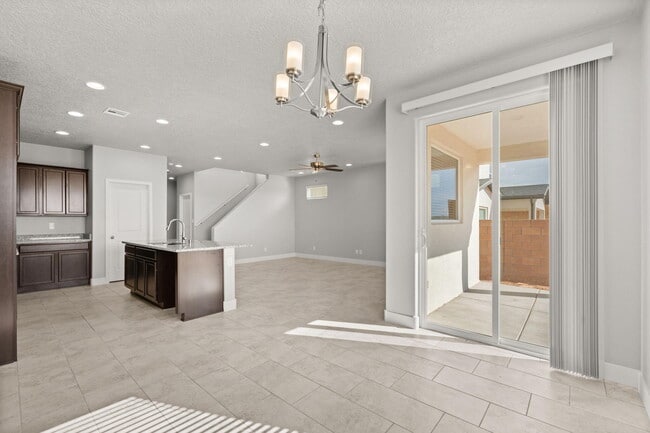Building Photo - 4030 Silver Springs Road NE