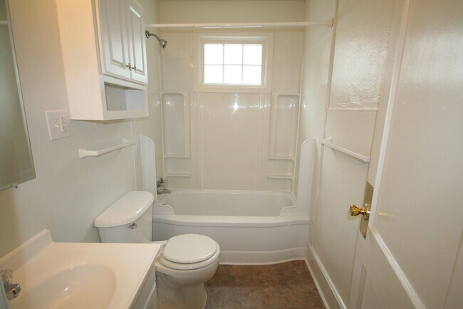 Building Photo - One of Durham's most walkable neighborhoods — and a yard to match.