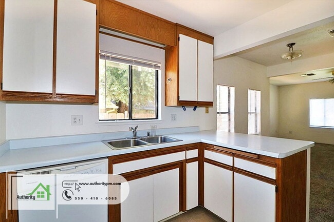 Building Photo - 2214 Waldon St