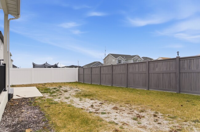 Building Photo - 4634 E Silver Moon Dr