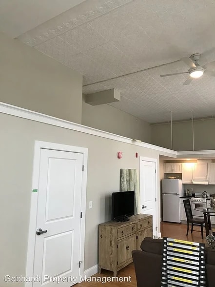 Building Photo - 3 Pleasant Ave