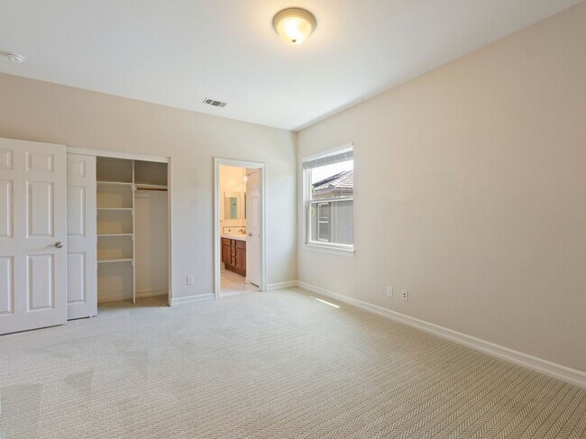 Building Photo - 5250 Coleridge Ct