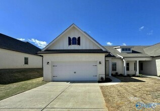 Building Photo - 307 Cornstalk Cir