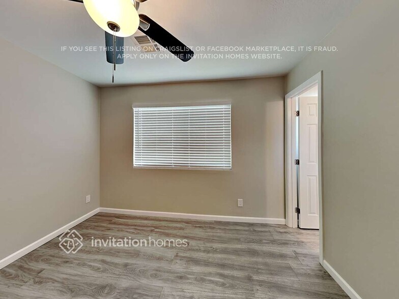 Building Photo - 12807 N 38th Ave