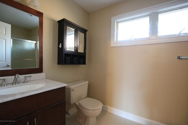 Building Photo - 51 Lenape Trail