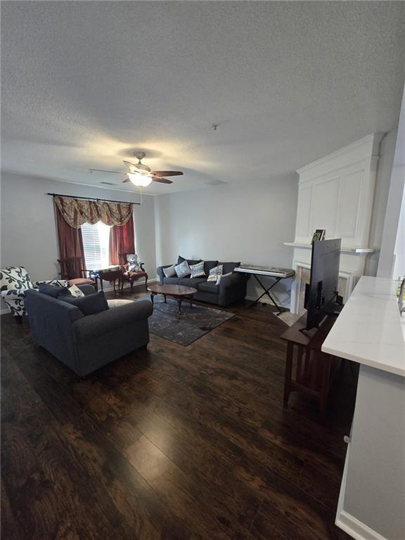 Building Photo - 1090 Kilmington Ct
