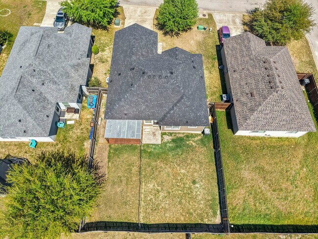 Building Photo - 2207 Stoneham Ct