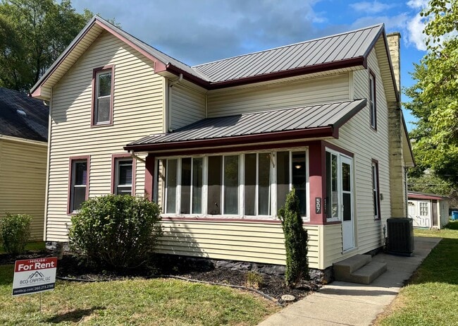 Primary Photo - Check Out This 4-Bed/1-Bath House in Bluff...