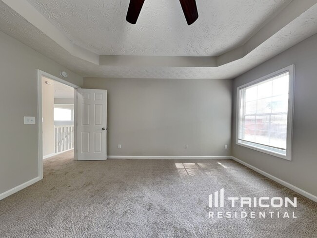 Building Photo - 7684 Pond View Ln