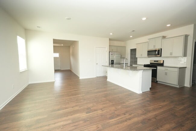 Building Photo - BRAND NEW HOME FOR RENT!