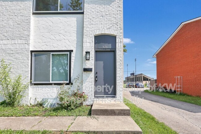 Primary Photo - 3672-3678 Arnelle Road - 3678