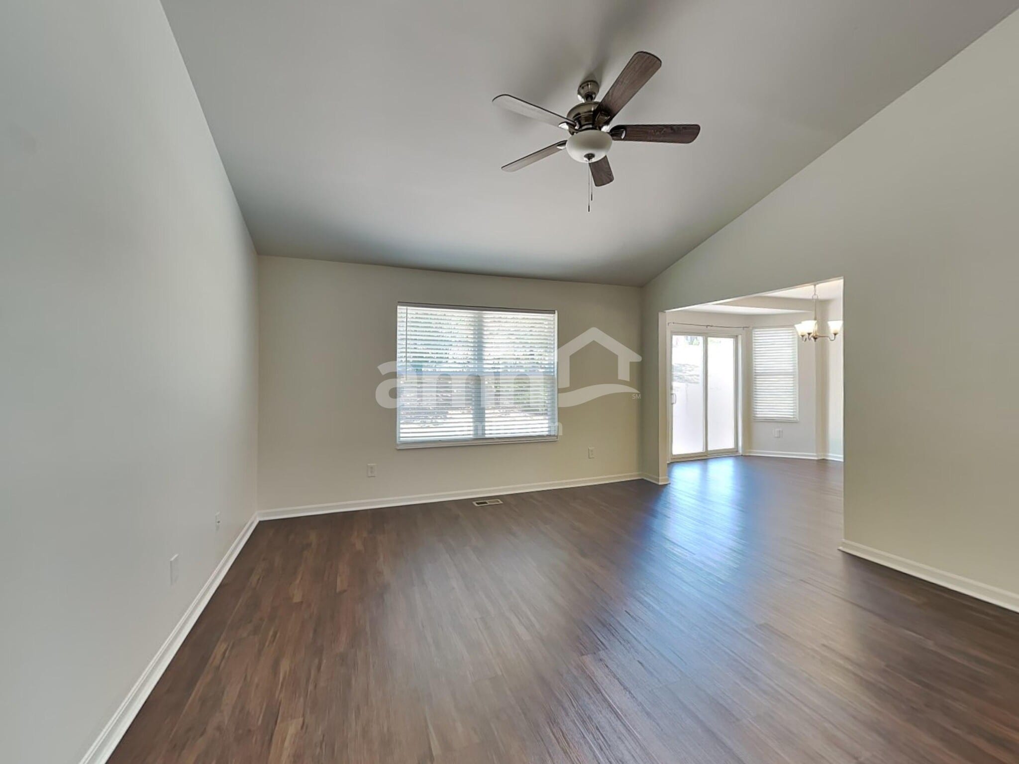 Building Photo - 10704 Sandy Ct