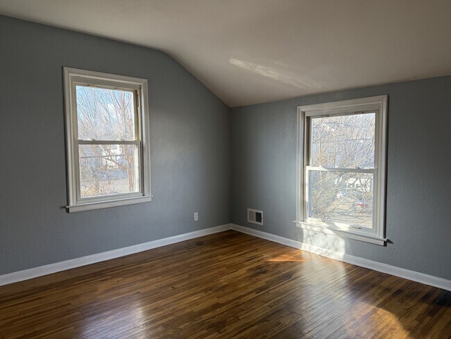 Building Photo - 1117 Clymena St