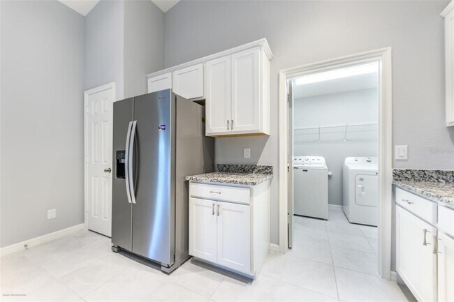 Building Photo - 25583 Deep Creek Blvd