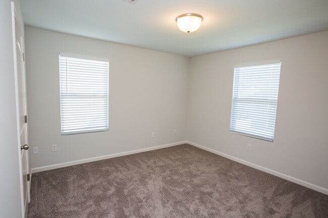 Building Photo - Available Early August - Gorgeous 3 BED 2.5 BA pet-friendly home in RTP with FENCED-IN BACKYARD!