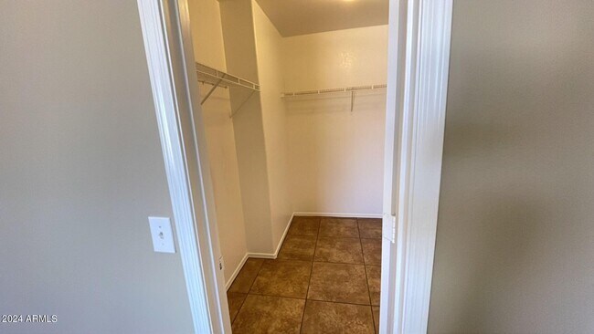 Building Photo - 7381 W Palo Verde Dr