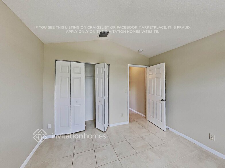 Building Photo - 1737 Barnstable Rd