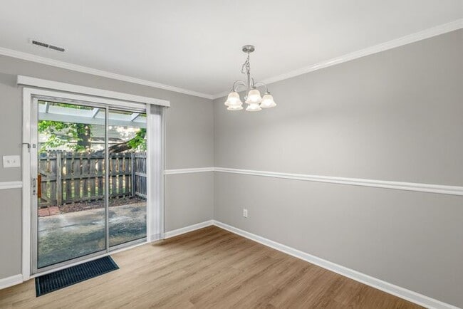 Building Photo - Updated 2-bedroom, 2.5-bath property Greensboro!