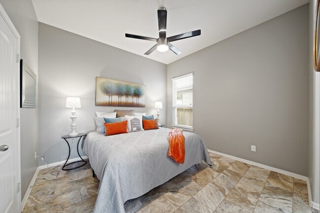 Building Photo - 6614 Sterling Shores Ln