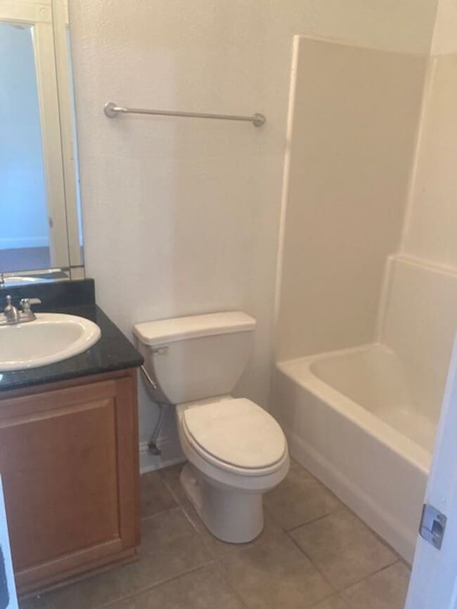 Building Photo - Gulfport 2 Bedroom