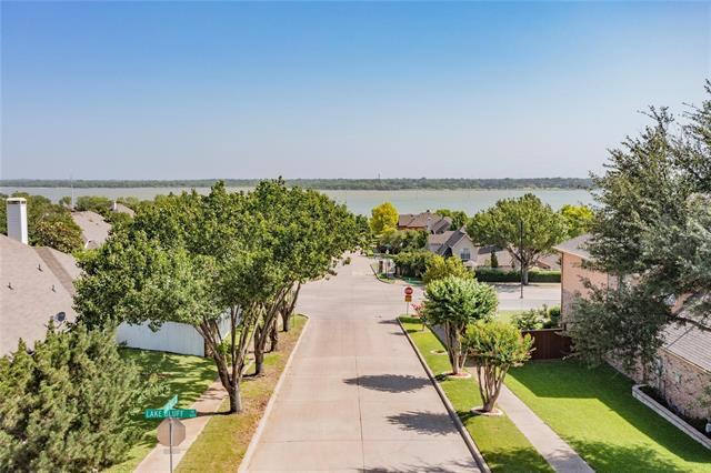 Building Photo - 1610 Lake Bluff Dr