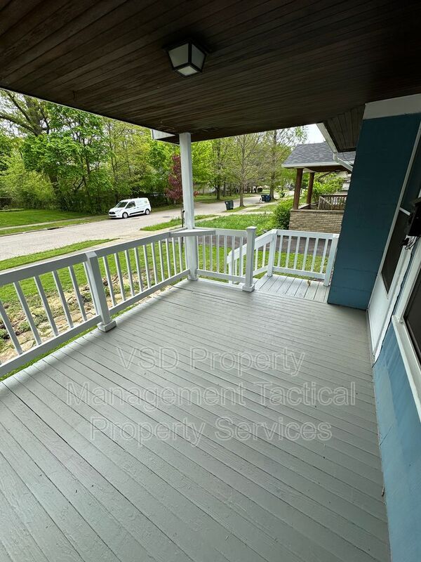 Building Photo - 1602 Wood Rd
