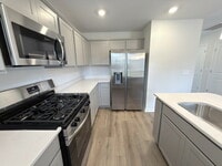 Building Photo - Brand-New 3BR Townhome in Lexington | Modern Finishes & Pet Friendly