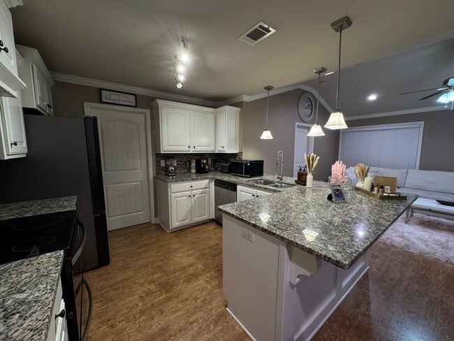 Building Photo - 21 Kasidyann Ct