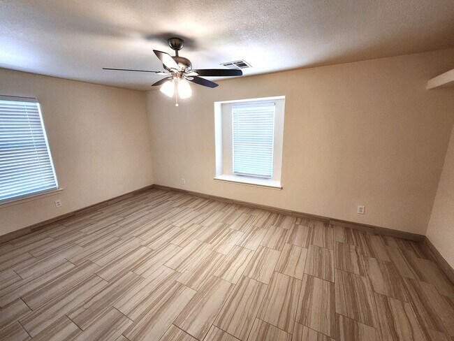Building Photo - 1535 Vajillo Ln
