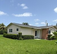 Building Photo - 2630 Barkley Dr E