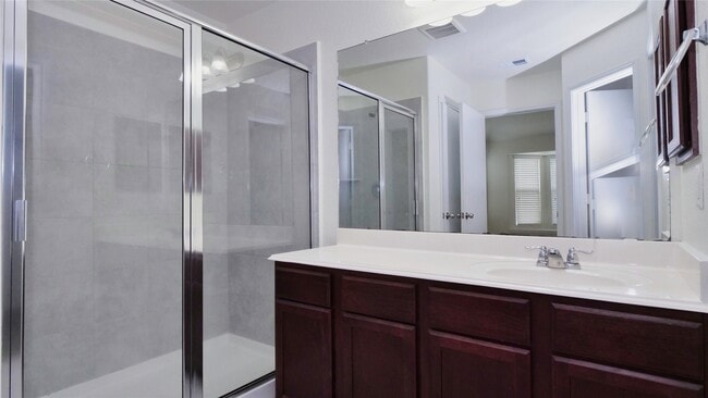 Building Photo - 3318 Madison Elm St