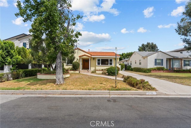 Building Photo - 5110 Petit Ave