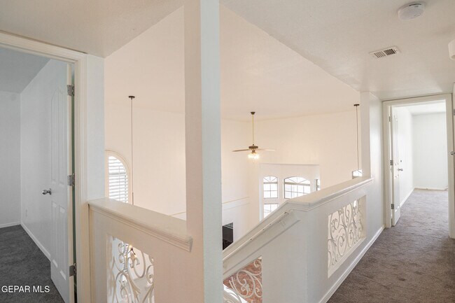 Building Photo - 1497 Dunlin Pl