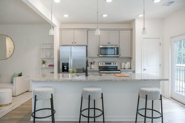 Building Photo - 609 Trotters Ln