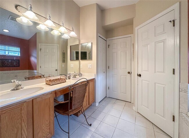 Building Photo - 1139 Hawkslade Ct