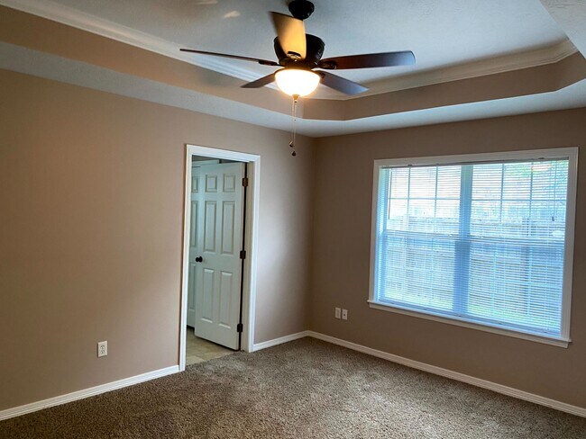 Building Photo - FABULOUS THREE BEDROOM HOME WITH LARGE DECK, FIREPLACE AND FLEX ROOM