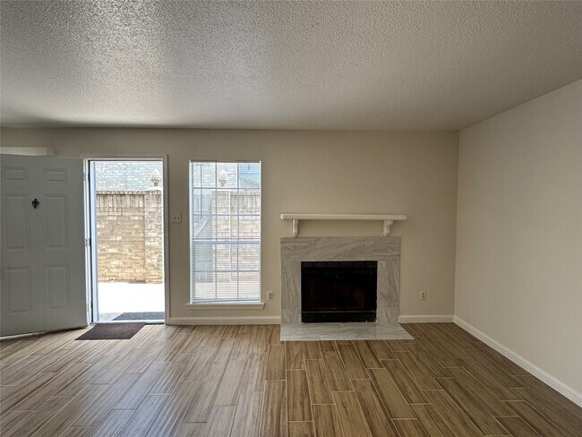 Building Photo - 6500 Sands Point Dr