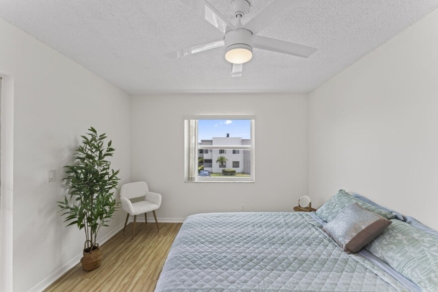 Second Bedroom - 230 Normandy E