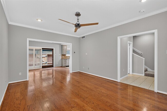 Building Photo - 11711 Memorial Dr