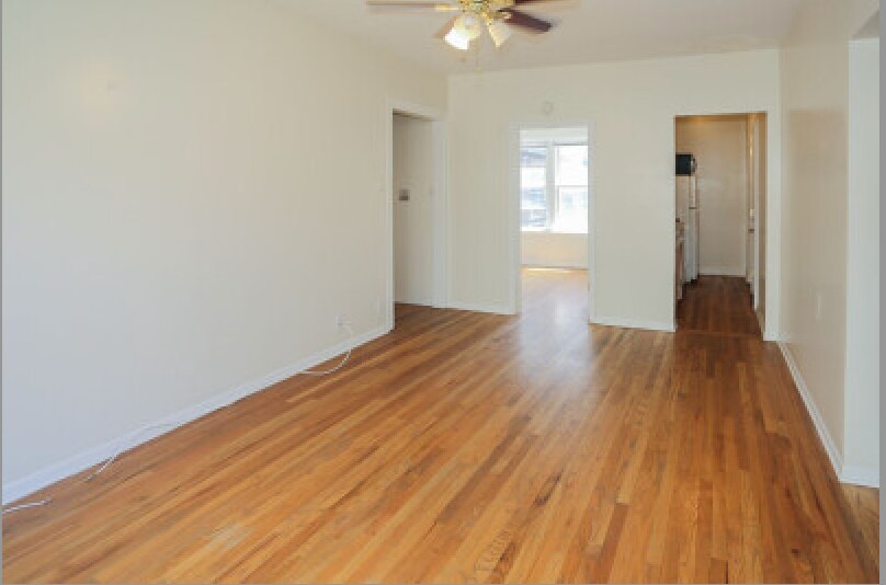 Building Photo - 3755 N Pine Grove Ave