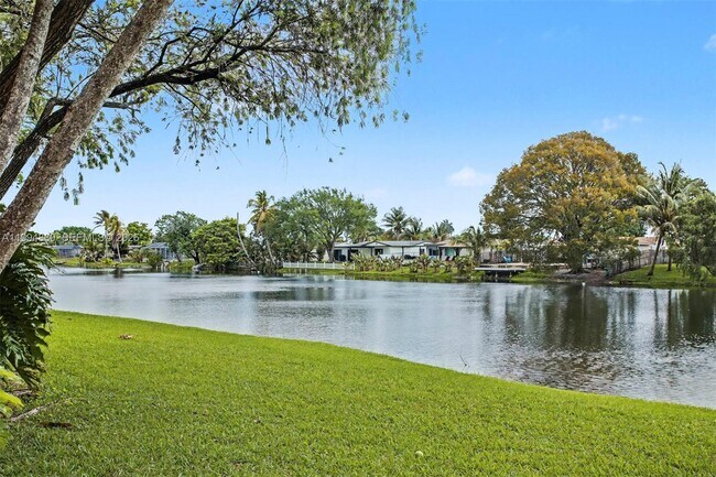 Building Photo - 1731 NW 96th Terrace