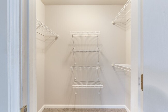Building Photo - 3bd/2.5 ba Duplex Unit w/ Garage in Ideal ...
