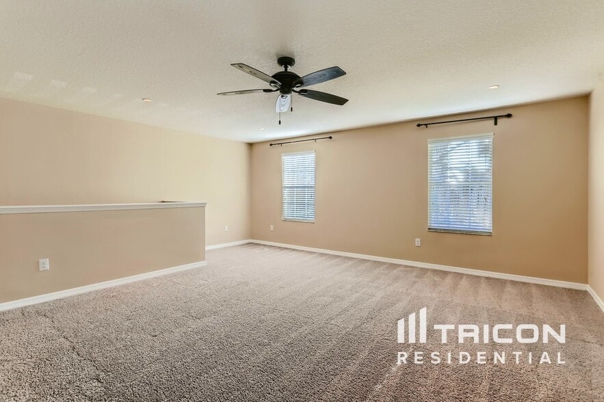 Building Photo - 5311 Shasta Daisy Pl