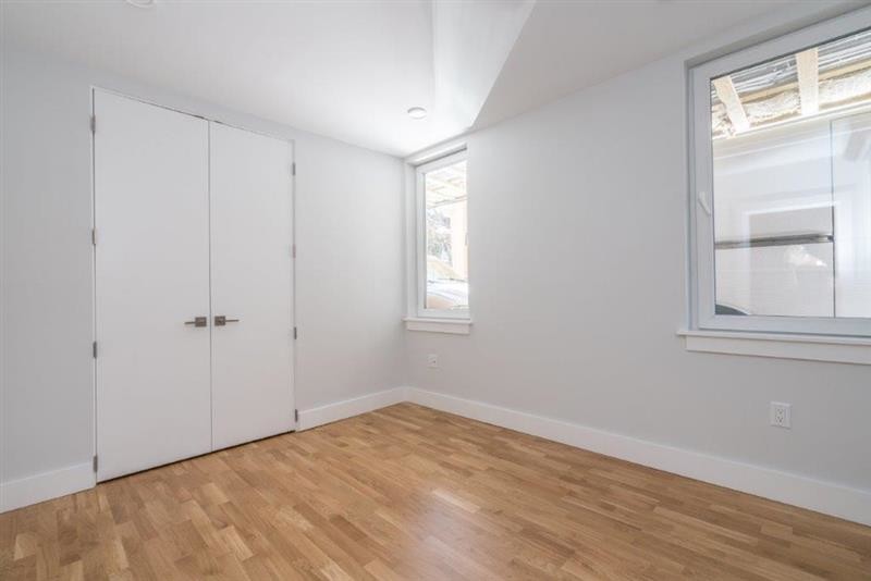 Building Photo - 334 Harvard St