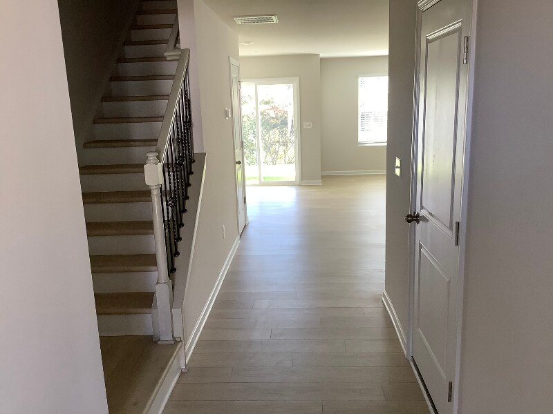 Building Photo - 136 Plumtree Ct